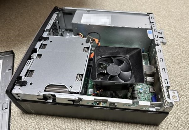10ギガ対応LANカードをパソコンに取り付ける手順