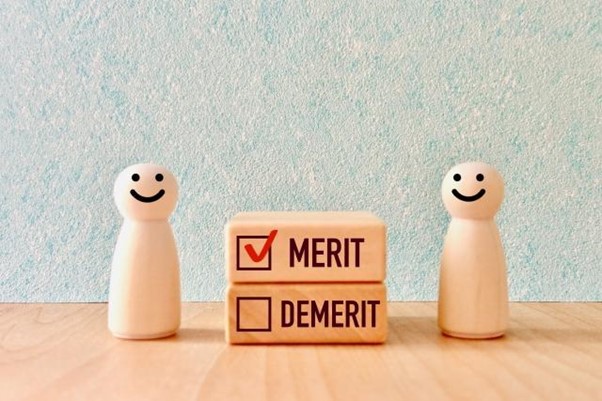 光回線の継続と乗り換え、それぞれのメリット・デメリット